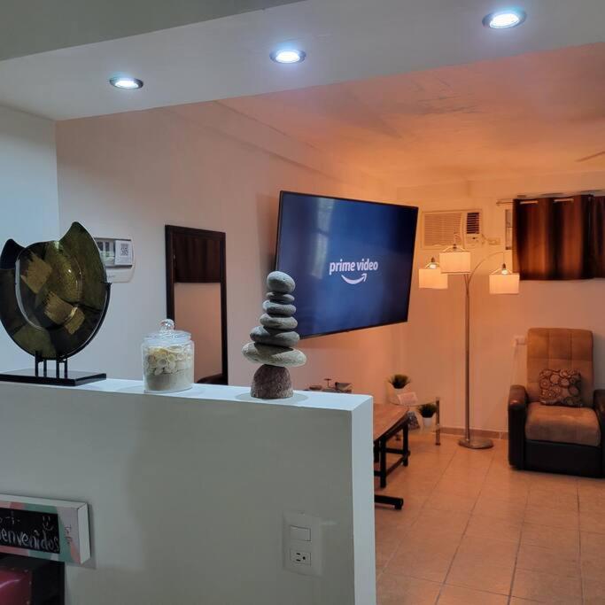 Departamento Comodo Centrico Tv Ac Wifi Cocina Parking, Letra C Ciudad Valles Bagian luar foto