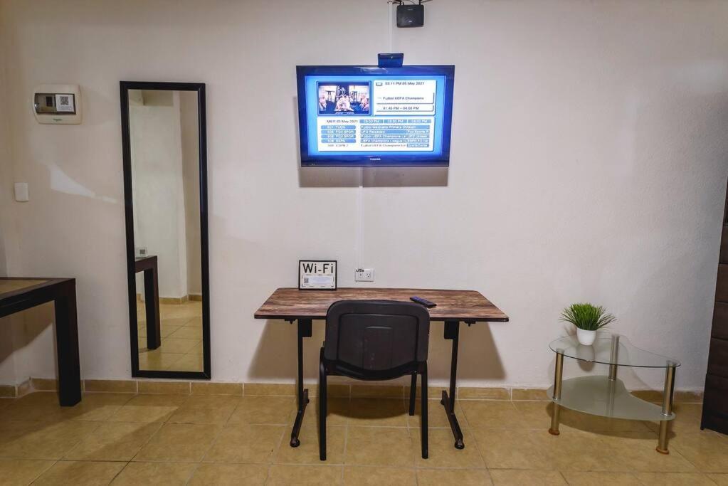 Departamento Comodo Centrico Tv Ac Wifi Cocina Parking, Letra C Ciudad Valles Bagian luar foto
